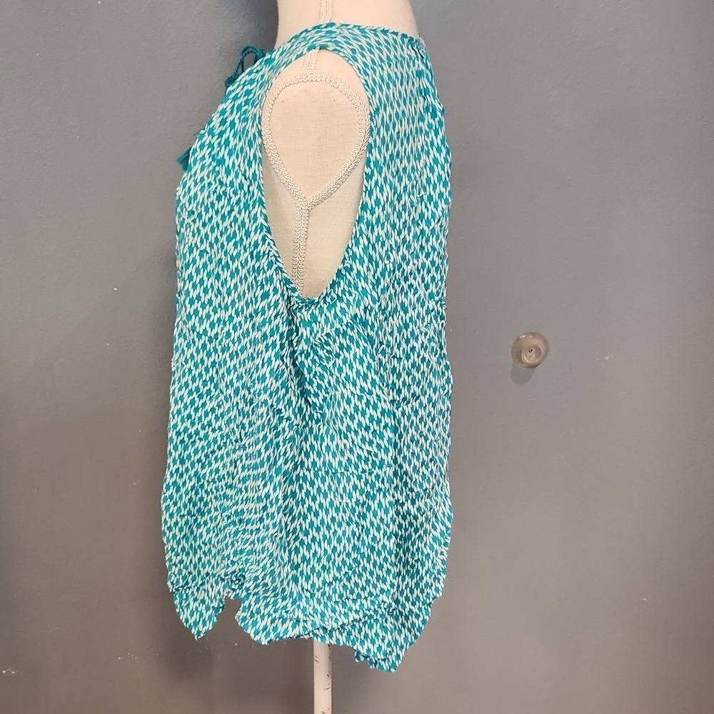 Stylus handkerchief Hem Geometric Sleeveless Flowy Top Resortwear Nautical - Picture 4 of 7